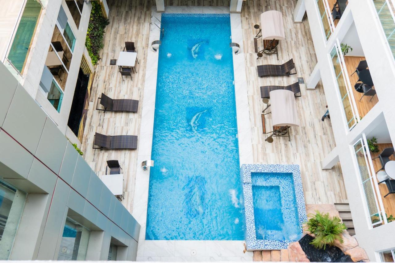 Sana Hotel อาบีจาน ภายนอก รูปภาพ